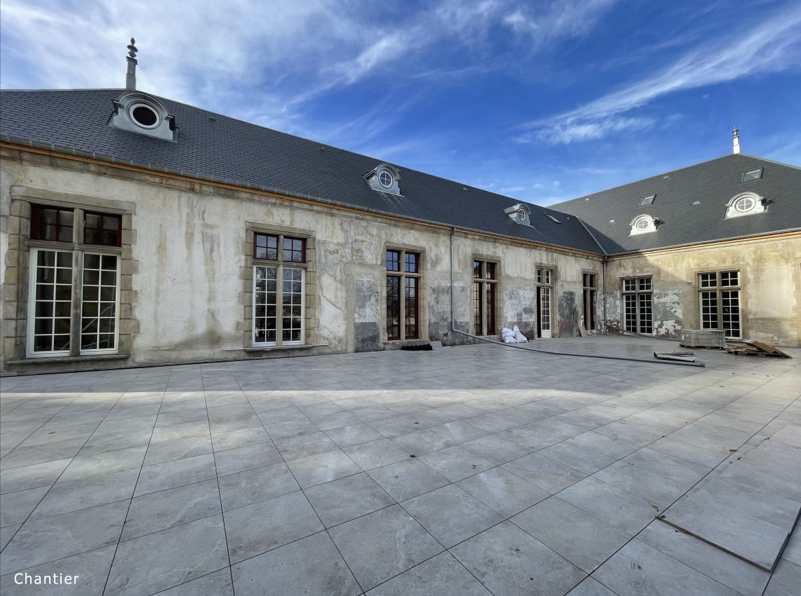 château - oeils-de-boeufs 2